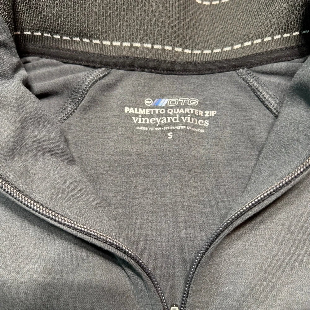 VINEYARD VINES Mens Palmetto Quarter Zip OTG Performance Pullover Grey Small
